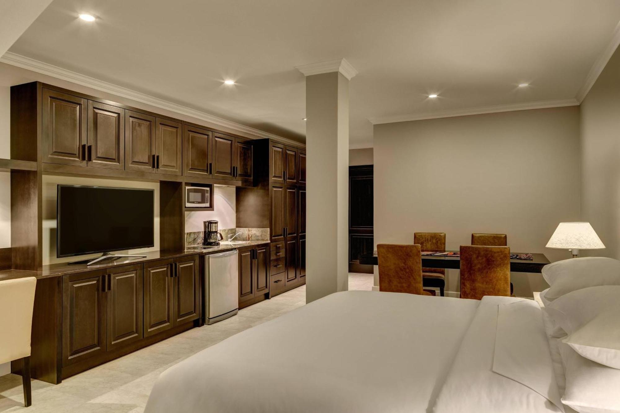 Arelauquen Lodge, A Tribute Portfolio Hotel Сан Карлос де Барилоче Екстериор снимка